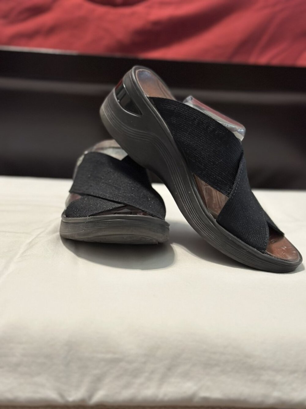 BZees Women Size 7M